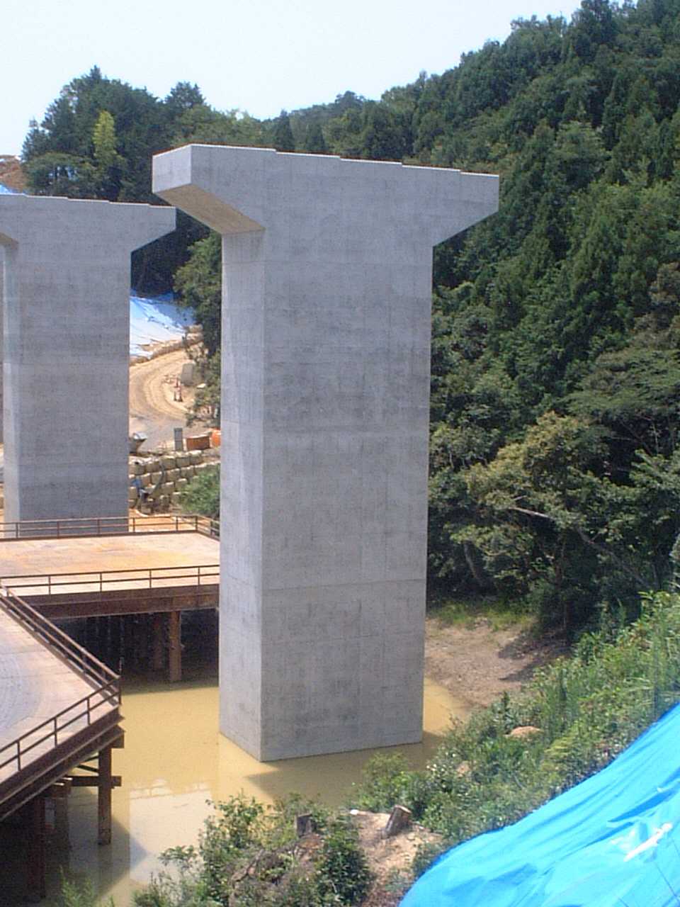 益田道路やばら堤橋下部