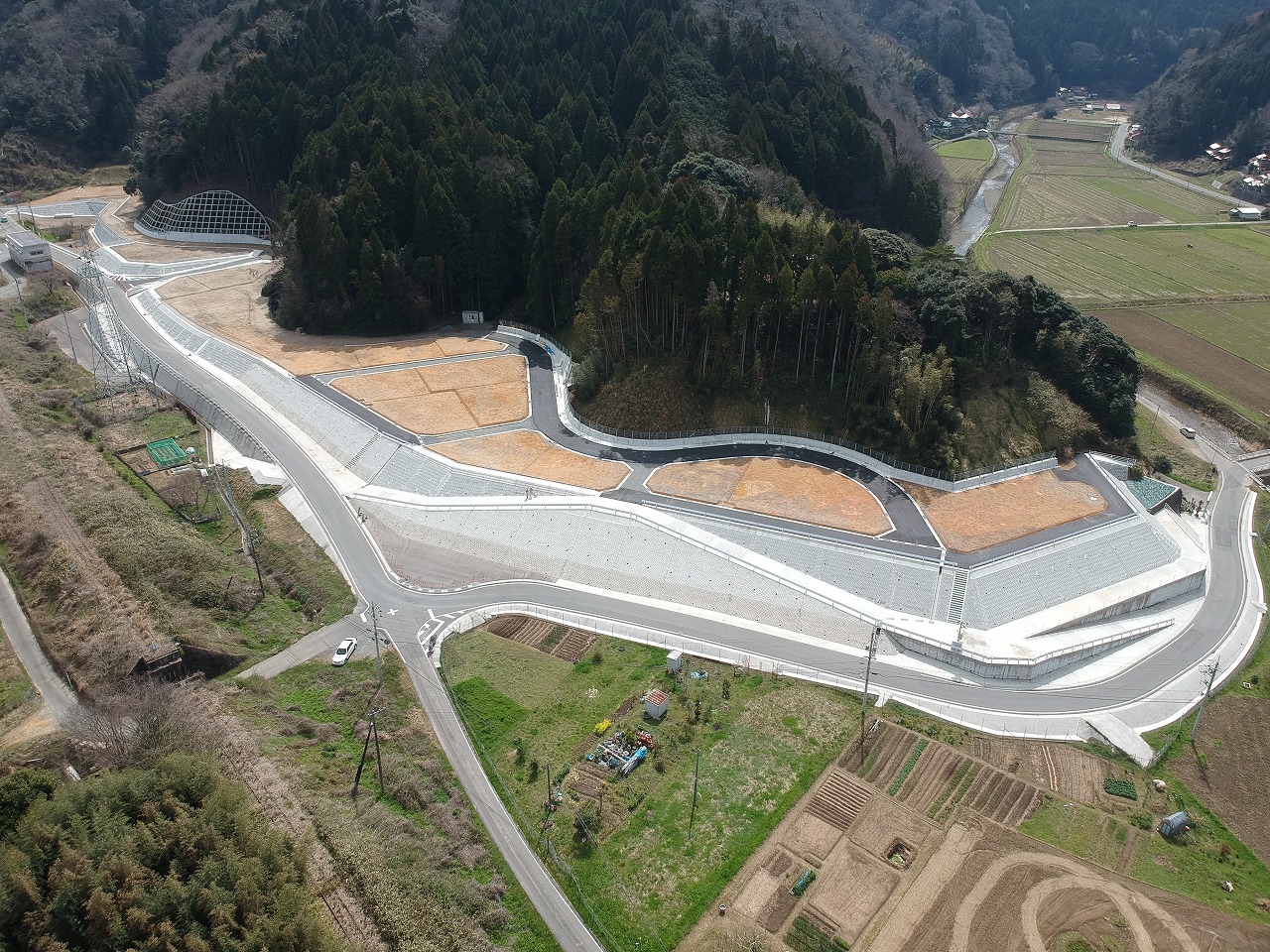 令和２年度江の川川平地区護岸他